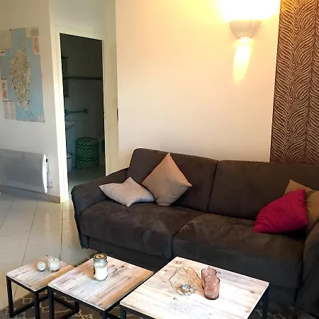 Ajaccio - L'appartement De Cesari Апартаменты *